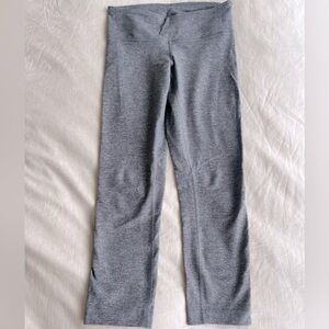 Lululemon Heathered Grey (Capri Length) (Size 4)